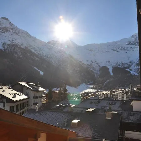 Apartmenthaus Holiday Διαμέρισμα Saas Fee